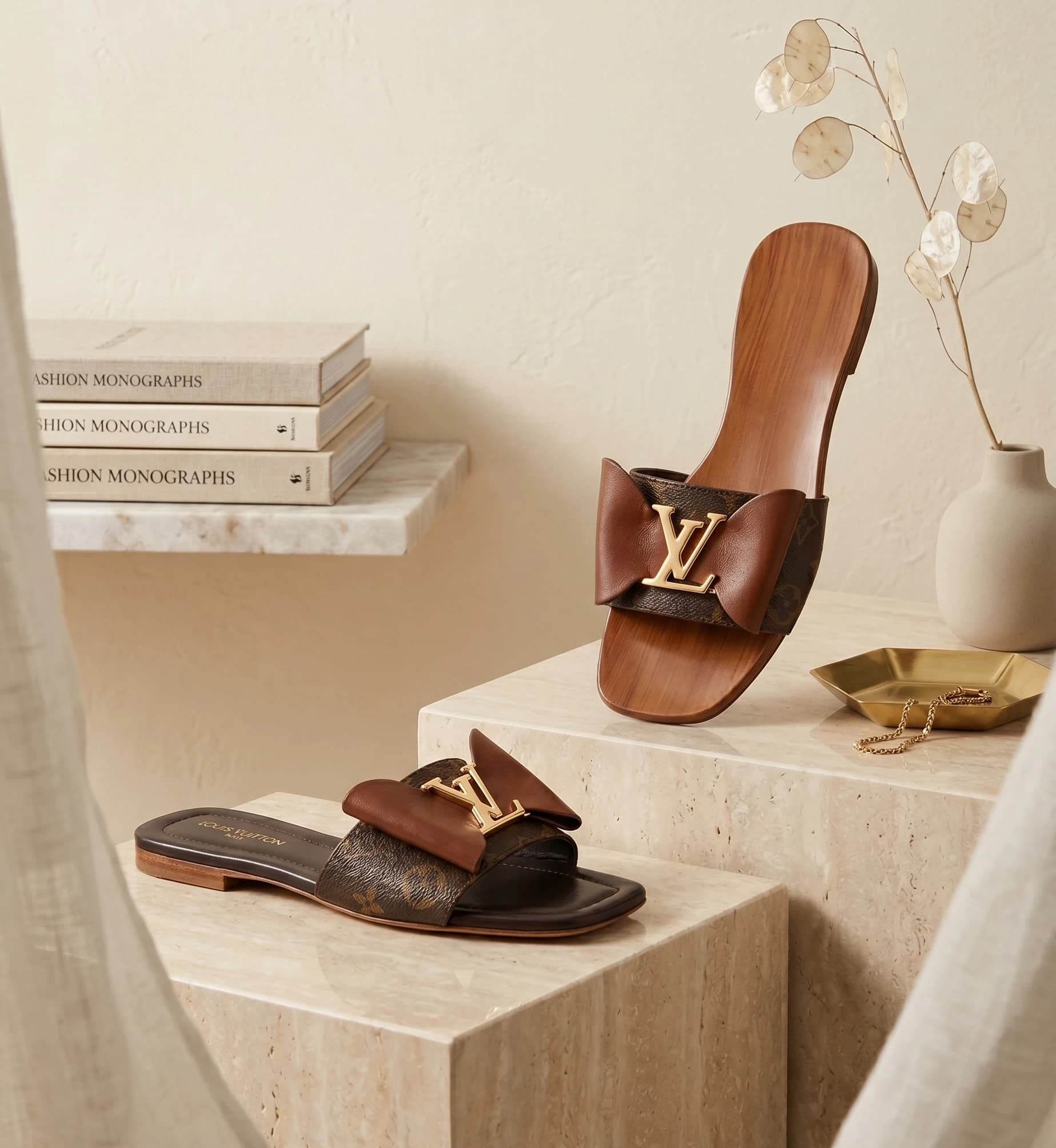 Velvette Mahveen Bow Flats