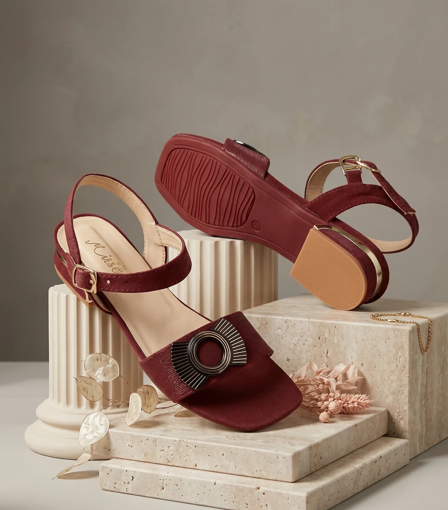 Zarminay Red Sandal